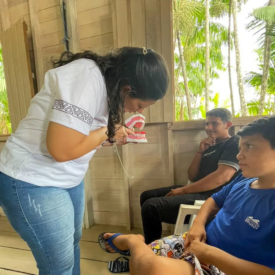 Assistência social e de saúde