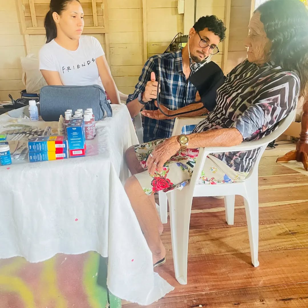 Assistência social e de saúde